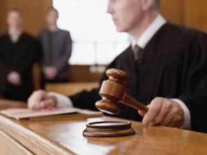 Make a claim for asylum in Canada from the United States